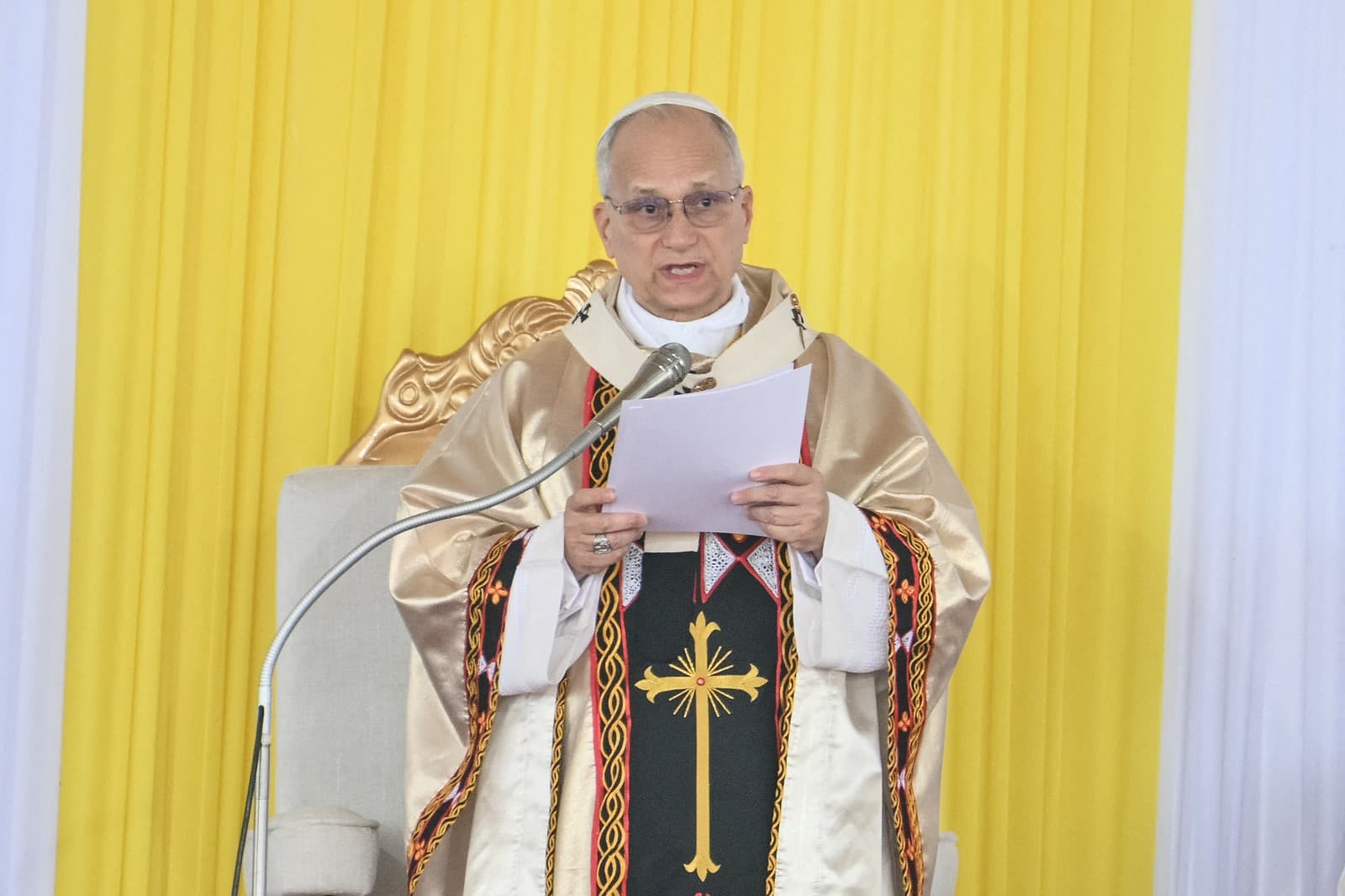 Le Pape condamne les tyrans et appelle à la paix au Cameroun en pleine période de conflit