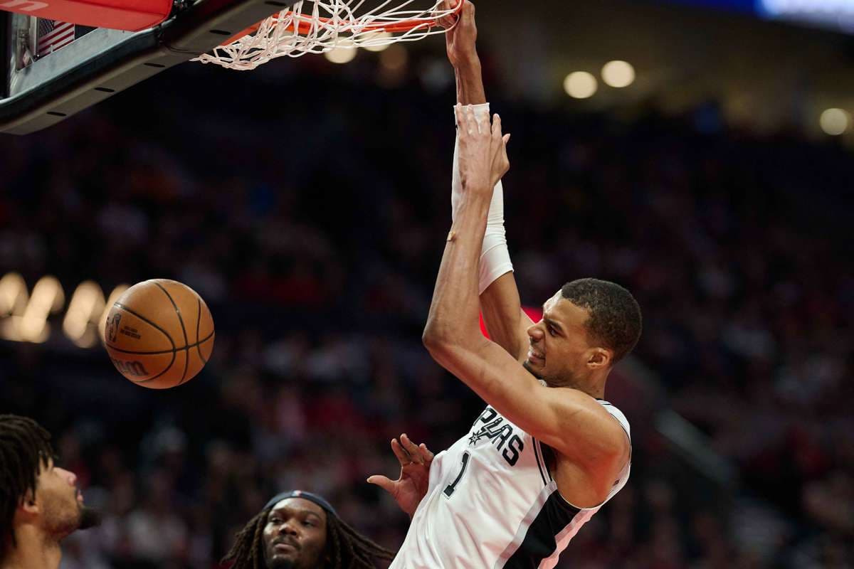 NBA : Wembanyama et les Spurs se qualifient pour le prochain tour des playoffs