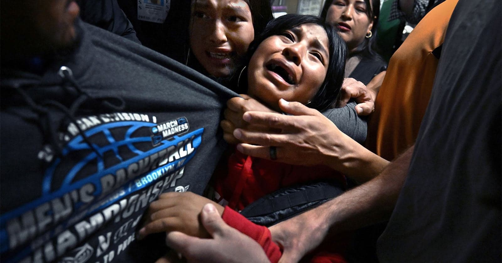 La photo d'un père migrant séparé de sa famille remporte le World Press Photo of the Year