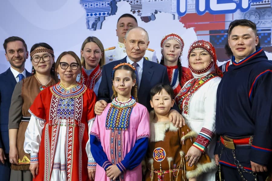 La Russie étend son influence mondiale en pleine guerre en Ukraine, mais fait face à des revers en Afrique
