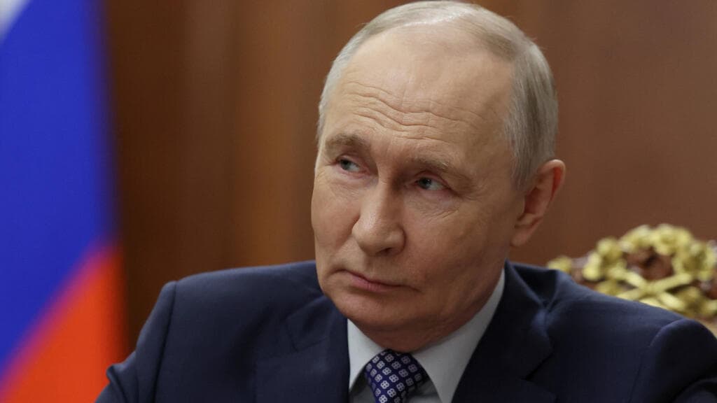 Poutine déclare un cessez-le-feu de Pâques en Ukraine, mais la méfiance persiste