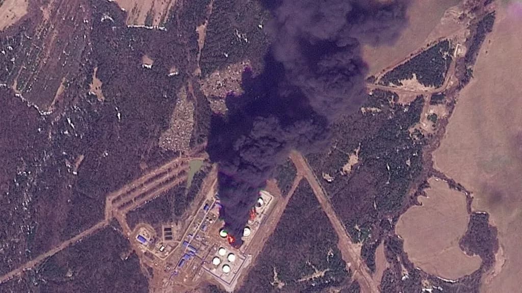 Des drones ukrainiens frappent une installation pétrolière russe près de Perm